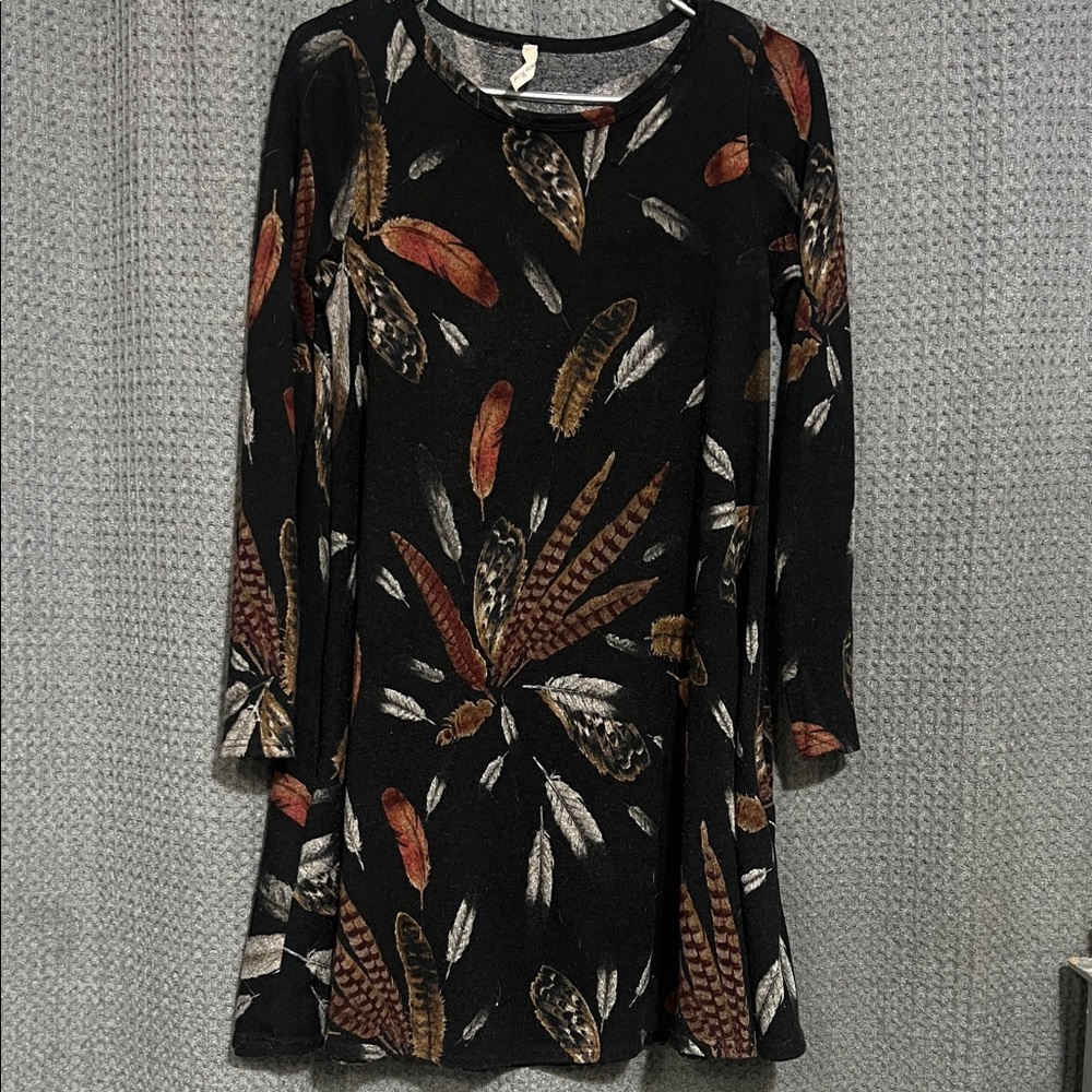Black Feather-Print Long Sleeve Dress/tunic🪶